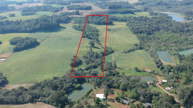 Foto de PARTE DO LOTE RURAL NÚMERO QUARENTA E SETE (47), da Linha Três (03), da Secção Paiol Grande, DENOMINADA PARTE “B”, com a área de 91.127,139m²