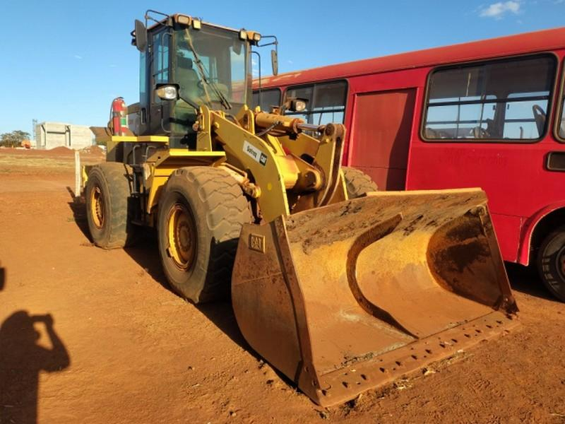 Foto de PÁ CARREGADEIRA CATERPILLAR 938, ANO AQUIS.: 2010, SÉRIE: CAT0938HKJKM00986 (Ref: 27118)