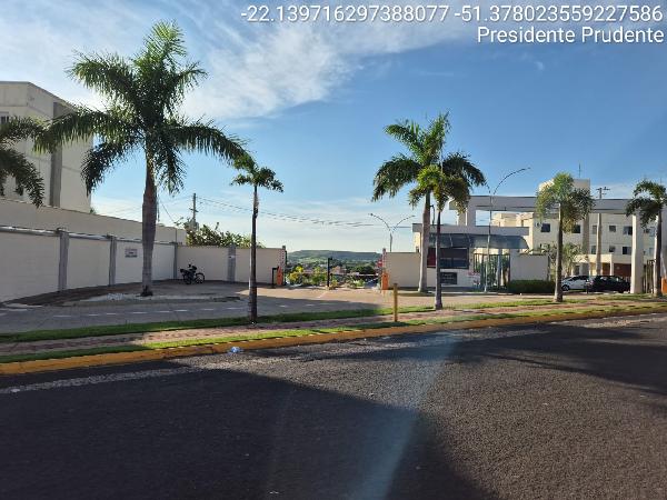 Foto de Apartamento em leilão no bairro Vila Ramos de Freitas em Presidente Prudente - SP