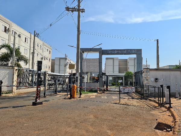 Foto de Apartamento em leilão no bairro Jardim Abolicao de Lourenco Dias em Araras - SP