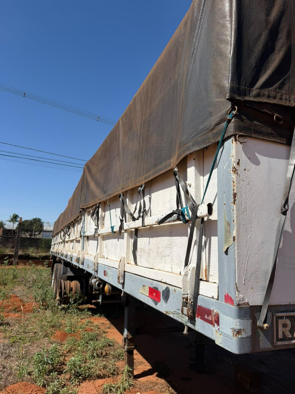 Foto de CARRETA RANDON GRANELEIRA 3 EIXOS, ANO 1993 ID: #3729920