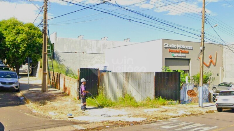 Foto de Terreno em Esquina com 269m² - Presidente Prudente, SP