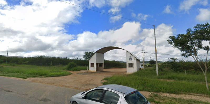 Foto de Terreno em leilão em Poções - BA