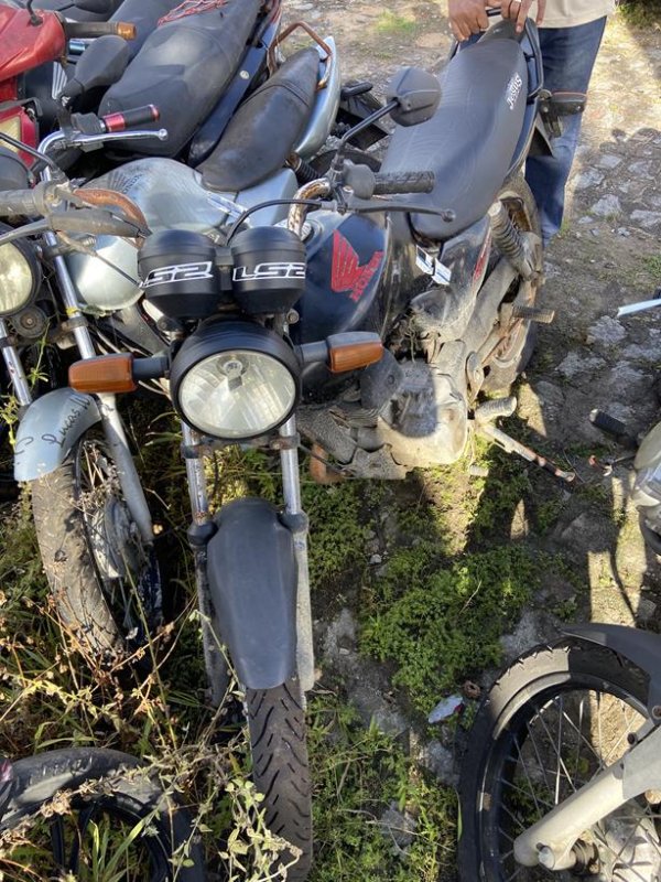 Foto de HONDA/CG 125 FAN, ANO/MOD 2008/2008, COR PRETA, COMBUSTIVEL GASOLINA, PLACA NLW4906 - AL, RENAVAM 980043140, ID CHASSI 9C2JC30708R687516, ID