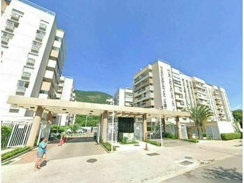 Foto de Apartamento em leilão no Condomínio Luar do Pontal em Rio De Janeiro - RJ