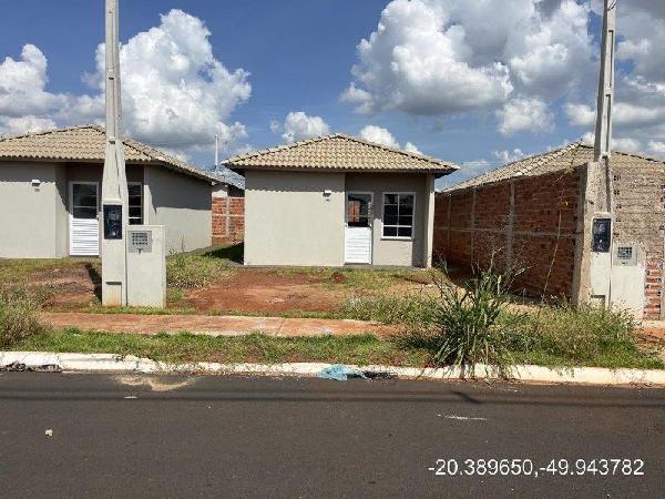 Foto de Casa em leilão no bairro Parque Boa Vista I em Votuporanga - SP