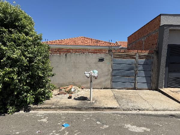 Foto de Casa em leilão no bairro Jardim Nova Canaa em Santa Rosa De Viterbo - SP