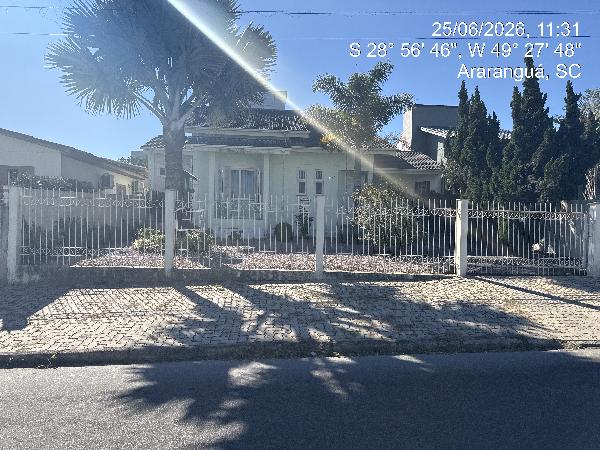Foto de Casa em leilão no bairro Jardim das Avenidas em Araranguá - SC