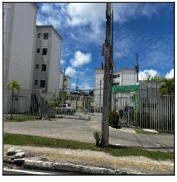 Foto de Apartamento em leilão no bairro Caji em Lauro De Freitas - BA