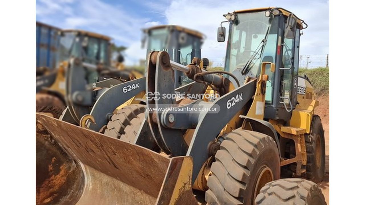 Foto de pá carregadeira john deere 624k - 2016