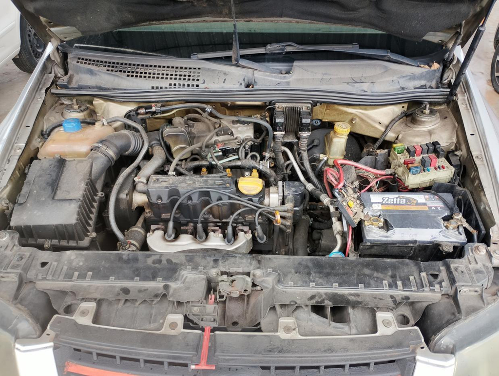Foto de FIAT STILO 2003 2003 PRATA