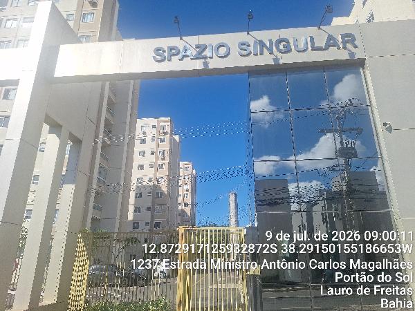 Foto de Apartamento em leilão no bairro Buraquinho em Lauro De Freitas - BA