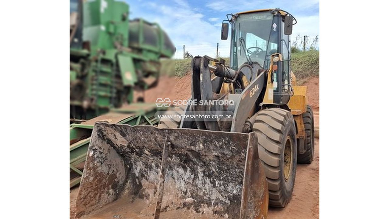Foto de pá carregadeira john deere 624k - 2016