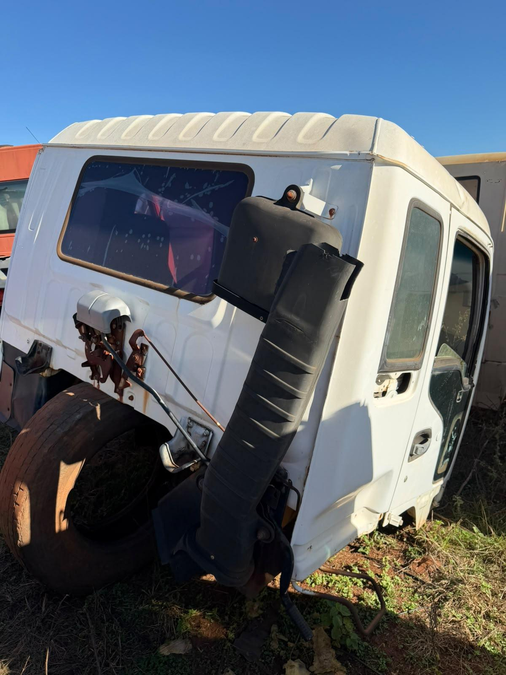 Foto de CABINE VOLKSWAGEN 15.190 ELECTRONIC ID: #3693023