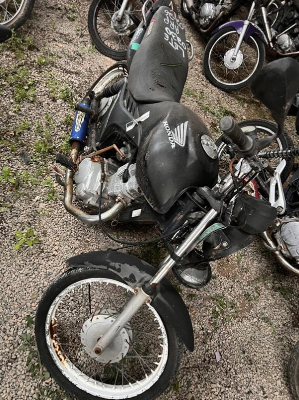 Foto de HONDA/CG 125 FAN KS, ANO/MOD 2009/2009, COR PRETO, COMBUSTIVEL GASOLINA, PLACA NLY8774 - AL, RENAVAM 140542094, ID CHASSI 9C2JC41109R056872