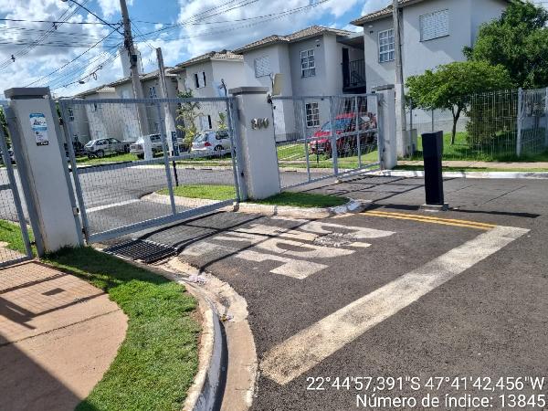 Foto de Apartamento em leilão no bairro Sao Jorge em Piracicaba - SP