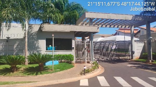 Foto de Apartamento em leilão no Athenas Paulista em Jaboticabal - SP