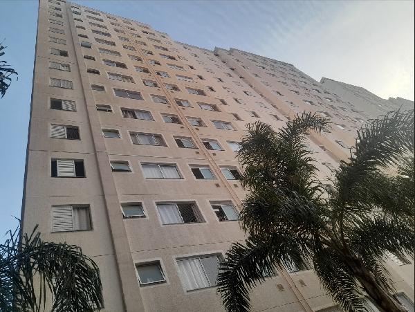Foto de Apartamento em leilão no Portal dos Ipes Iii em Cajamar - SP