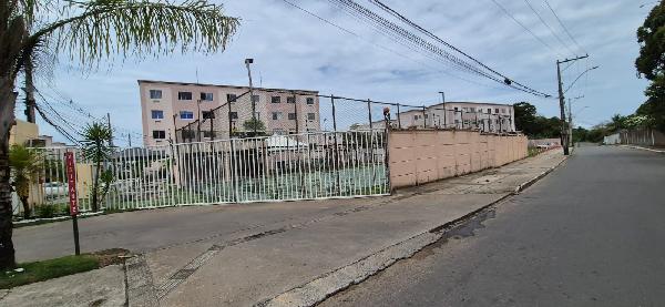 Foto de Apartamento em leilão no bairro Caji em Lauro De Freitas - BA