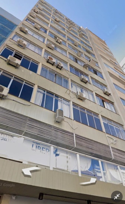Foto de Apartamento em leilão no Edifício Praça XV em Florianópolis - SC
