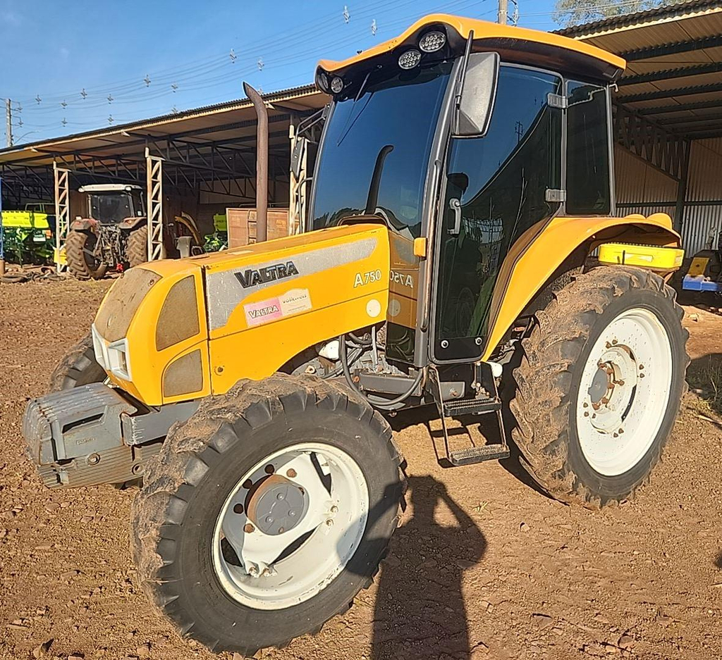 Foto de TRATOR DE PNEUS VALTRA A750 ANO: 2012