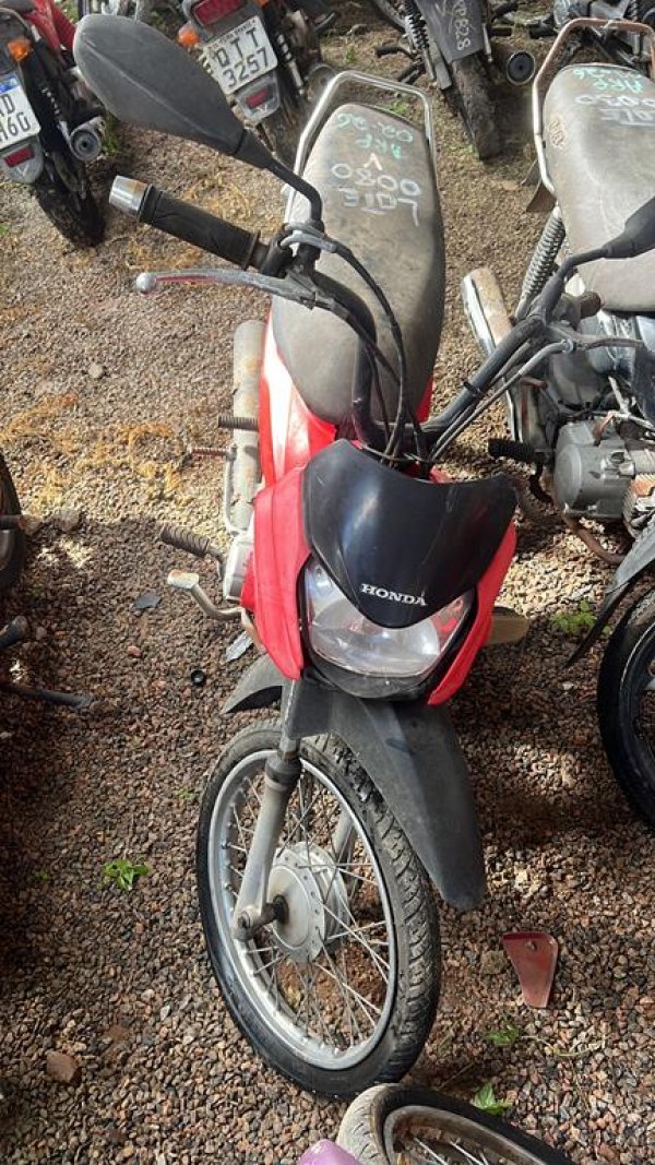 Foto de HONDA/POP 110I, ANO/MOD 2016/2017, COR VERMELHO, COMBUSTIVEL GASOLINA, PLACA QLL4581 - AL, RENAVAM 1126721929, ID CHASSI 9C2JB0100HR509687