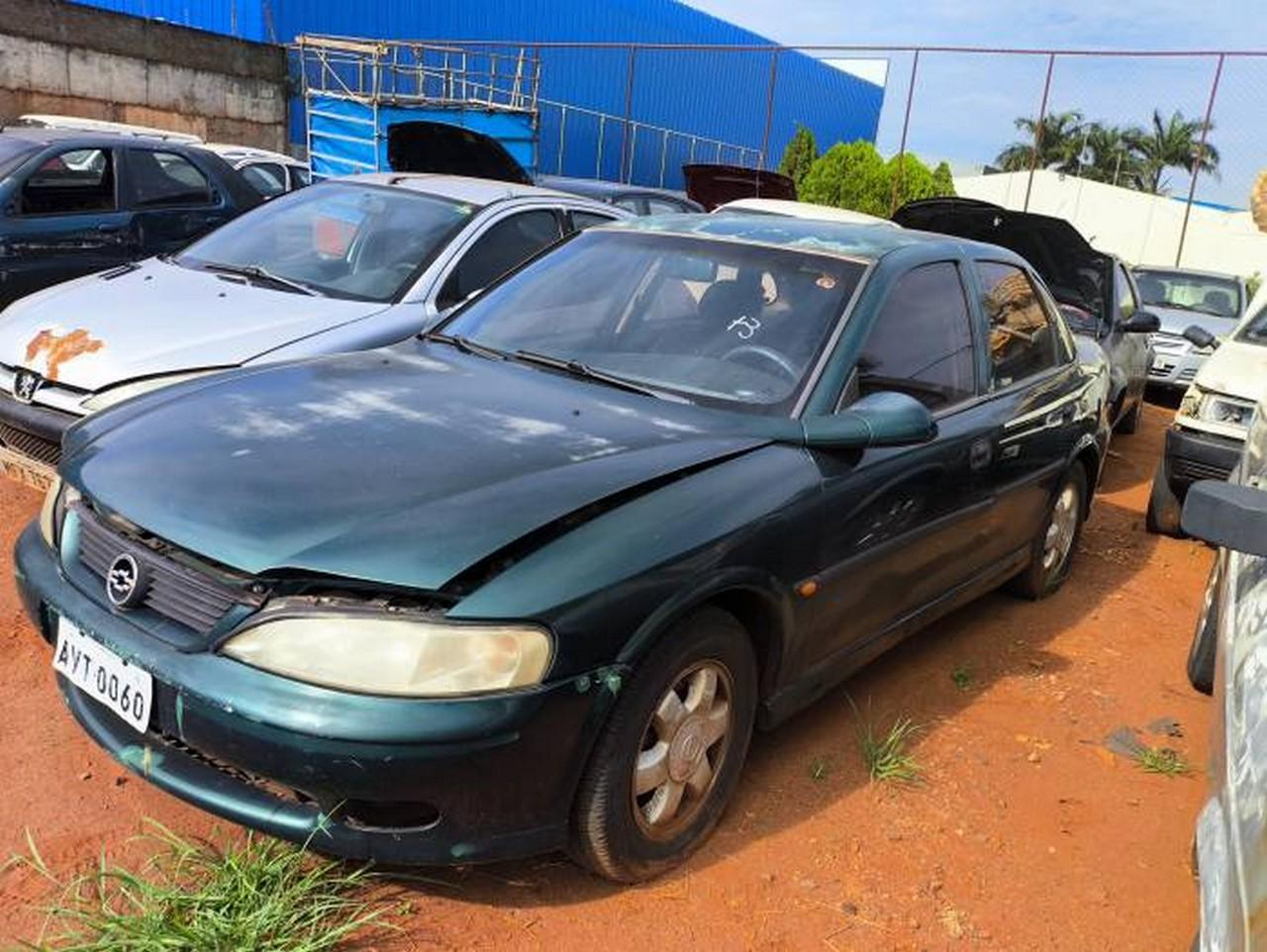 Foto de GM/VECTRA GLS, 1999/2000, VERDE