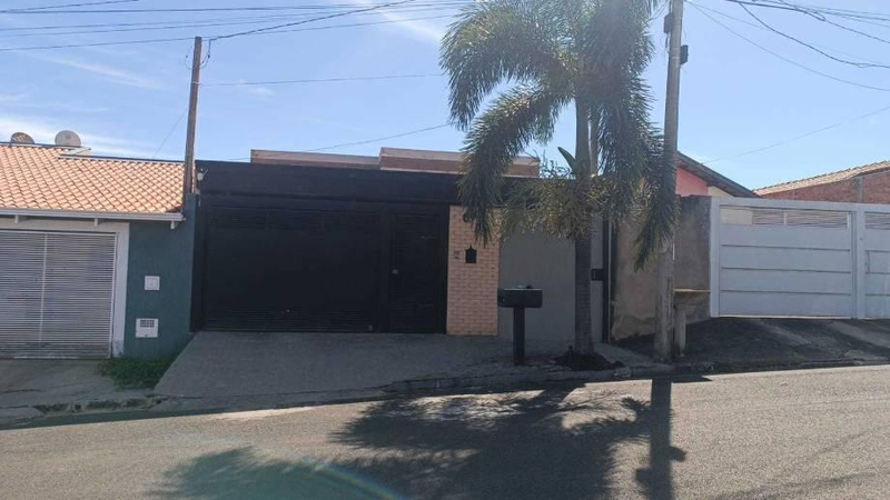 Foto de Casa em leilão no Loteamento Jardim Veneza em Marília - SP
