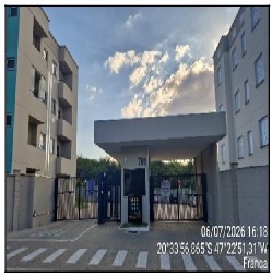 Foto de Apartamento em leilão no Recanto Elimar Ii em Franca - SP