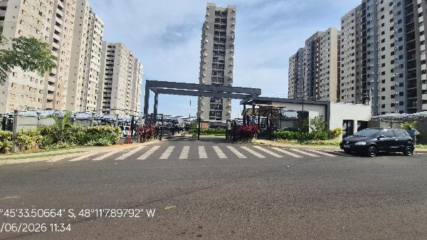 Foto de Apartamento em leilão no Residencial Cambuy em Araraquara - SP
