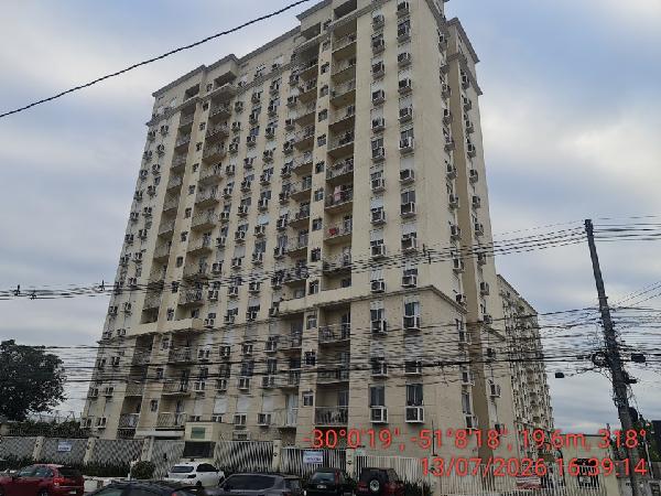 Foto de Apartamento em leilão no bairro São Sebastião em Porto Alegre - RS