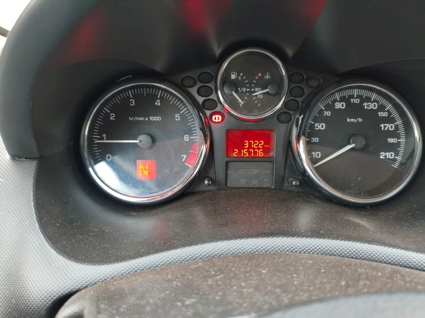 Foto de PEUGEOT 207 HATCH XR 1.4 FLEX ANO 2008 / MODELO 2009 ID: #3724368