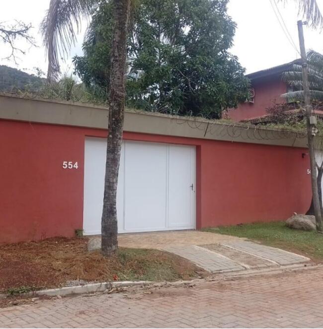 Foto de Casa em leilão no bairro Barra do Una em São Sebastião - SP
