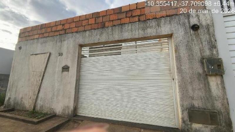 Foto de Casa em leilão no bairro Centro em Carira - SE