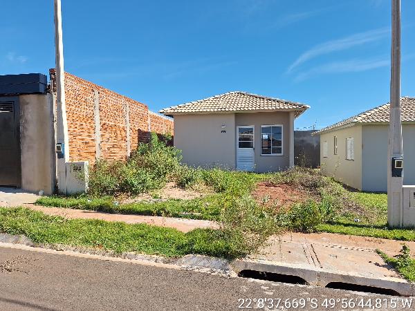 Foto de Casa em leilão no bairro Vereador Ivan Negoa em Marília - SP