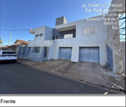 Foto de Casa em leilão no bairro Centro em Lençóis Paulista - SP