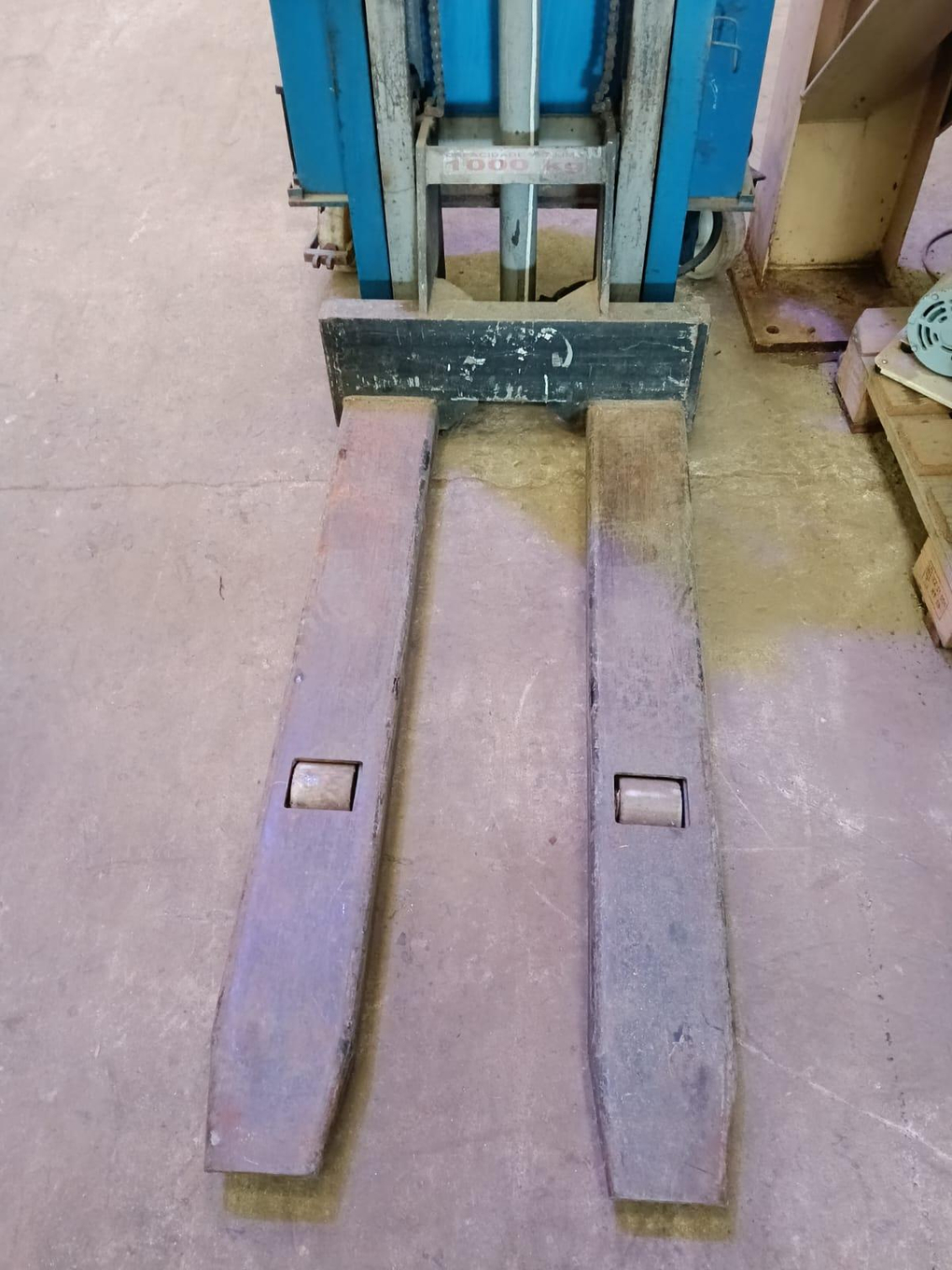 Foto de ELEVADOR HIDRAULICA COM CAPACIDADE 1.000KG,