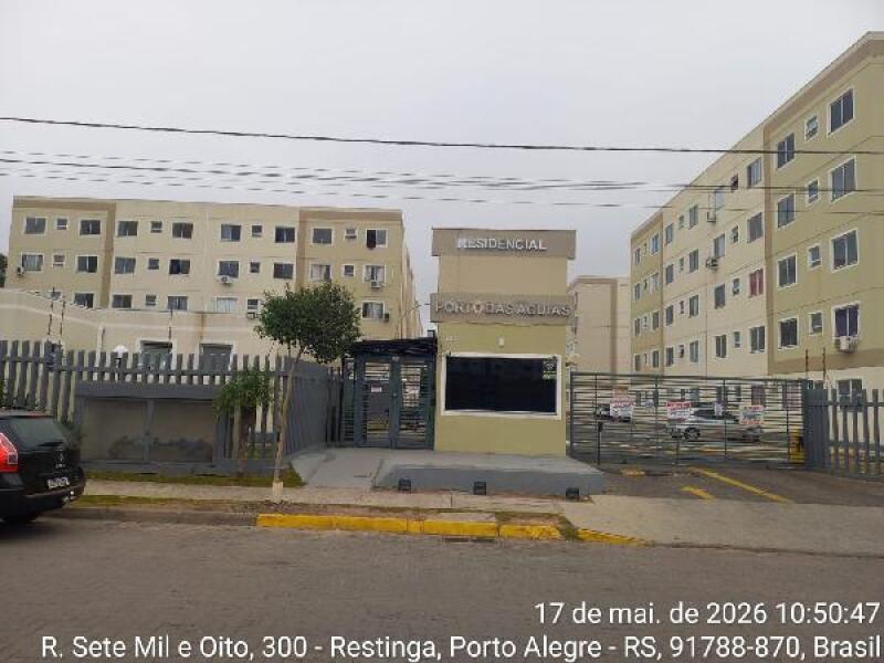 Foto de Apartamento em leilão no Condomínio do Edifício Residencial Porto dos Canarios em Porto Alegre - RS