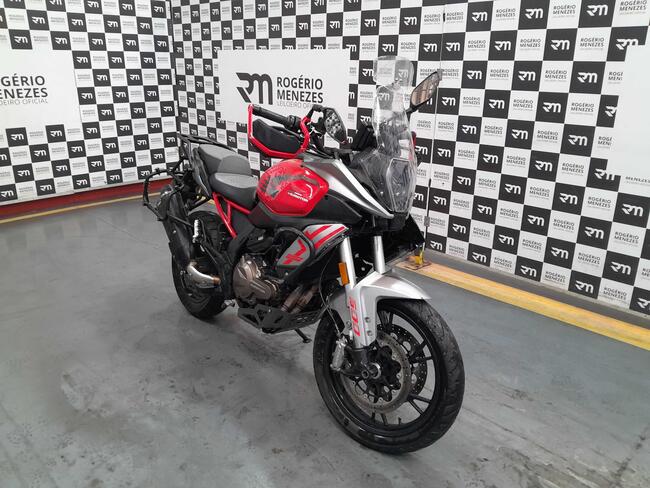 Foto de MOTO SBM 600 T 2025/2026 GASOLINA