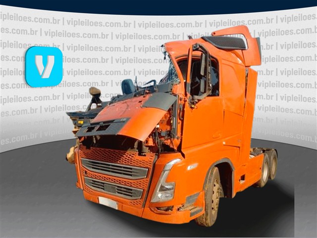 Foto de FH 460 6X2T - 2024/2025