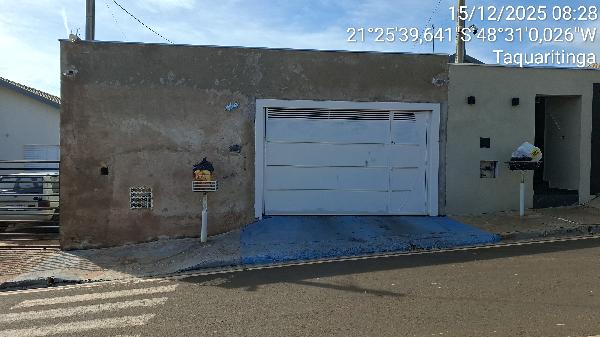 Foto de Casa em leilão no bairro Jardim Stracini em Taquaritinga - SP
