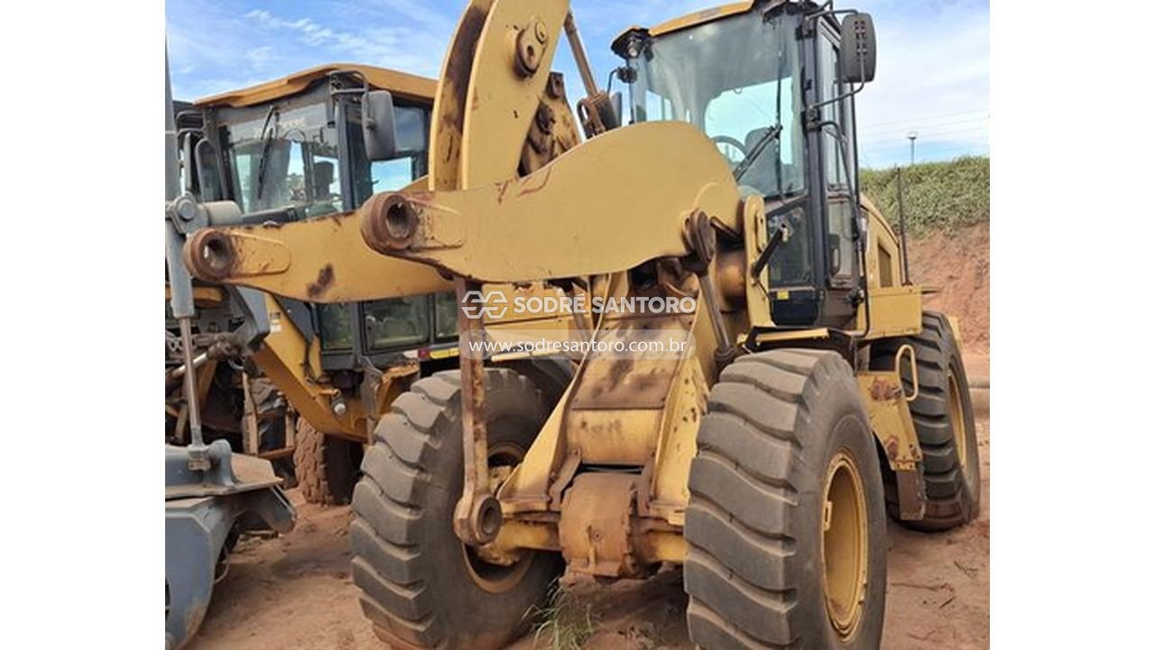 Foto de pá carregadeira caterpillar 938 k - 2014