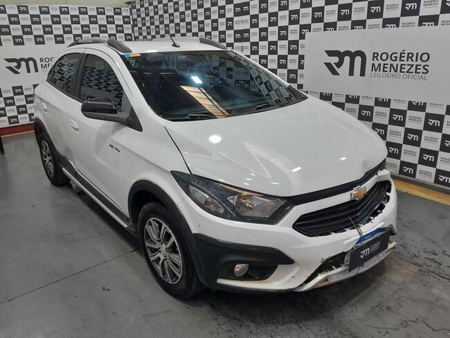 Foto de GM - CHEVROLET ONIX 1.4 MT ACT 2016/2017 FLEX