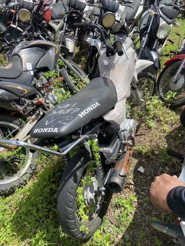 Foto de HONDA/POP 110I, ANO/MOD 2023/2023, COR VERMELHA, COMBUSTIVEL GASOLINA, PLACA SAI3A87 - AL, RENAVAM 1353410118, ID CHASSI 9C2JB0100PR088906