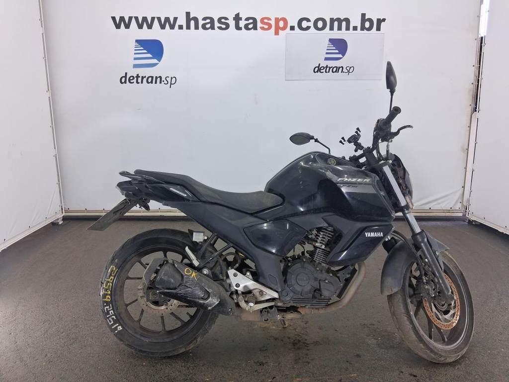 Foto de YAMAHA FZ15 FAZER ABS 2022 2023 PRETA