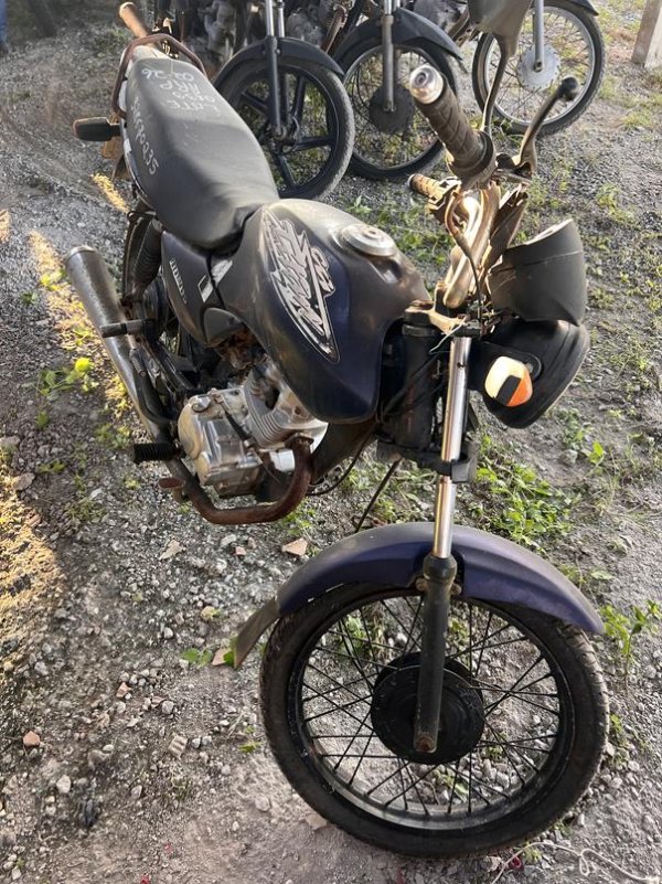Foto de HONDA/CG 125 TITAN KS, ANO/MOD 2002/2003, COR AZUL, COMBUSTIVEL GASOLINA, PLACA MUZ1624 - AL, RENAVAM 804200173, ID CHASSI 9C2JC30103R155421
