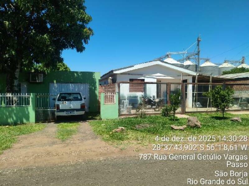 Foto de Casa em leilão no bairro Passo de São Borja em São Borja - RS