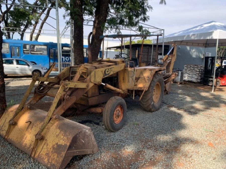 Foto de Lote 05 - Um Trator