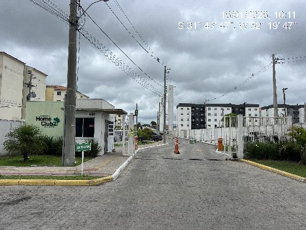 Foto de Apartamento em leilão no bairro Tres Vendas em Pelotas - RS