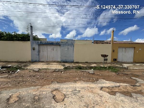 Foto de Casa em leilão no bairro Santa Julia em Mossoró - RN